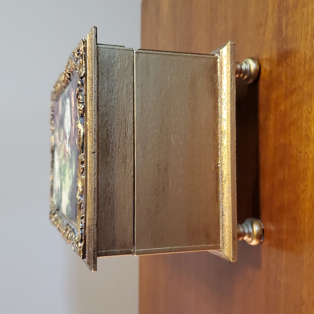 Vintage Jewelry Music Box Guilded Wood Japan - Picture 6 of 9